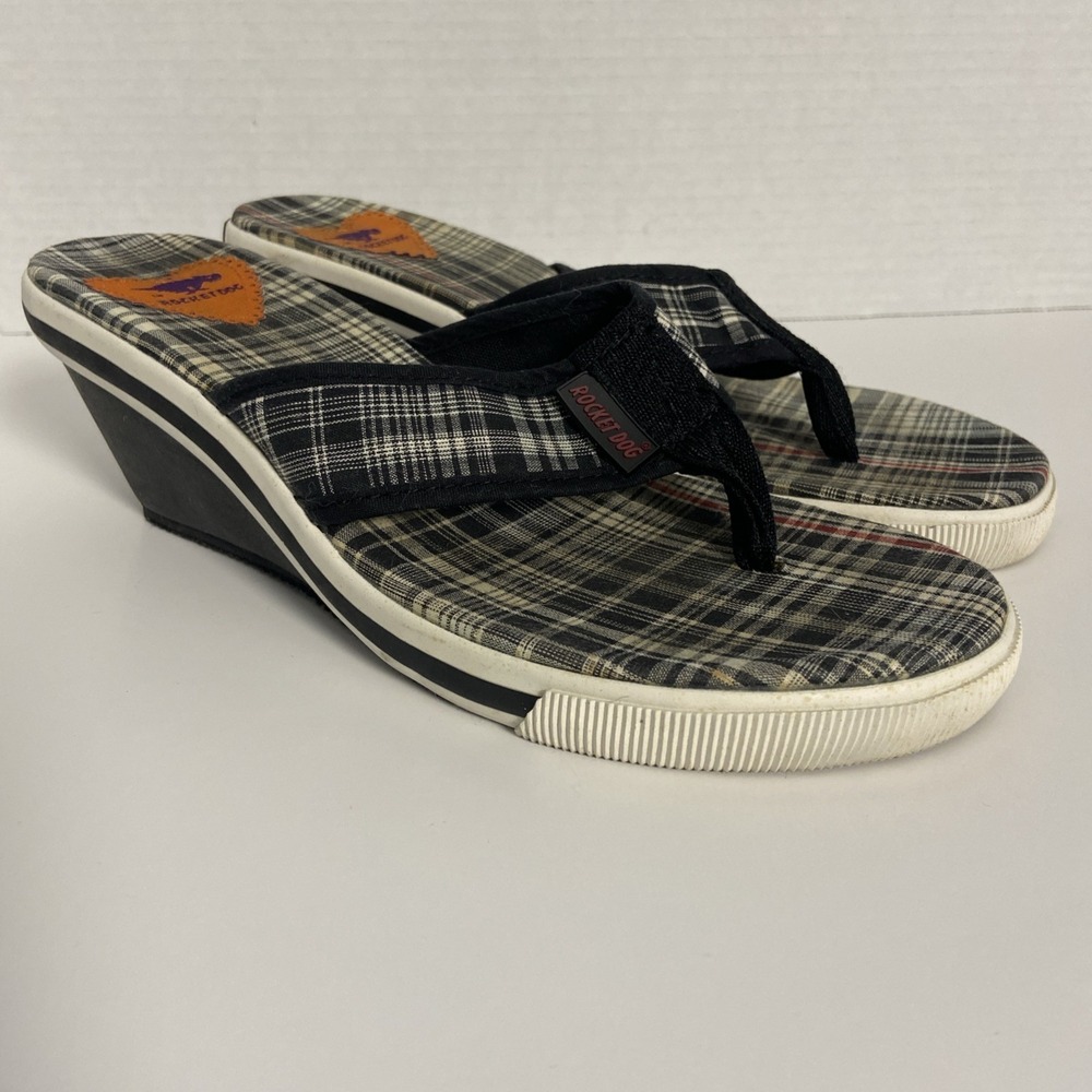 Rocket Dog Plaid Wedge Thong Size 7 Black White Red Glenn Check Flip Flop